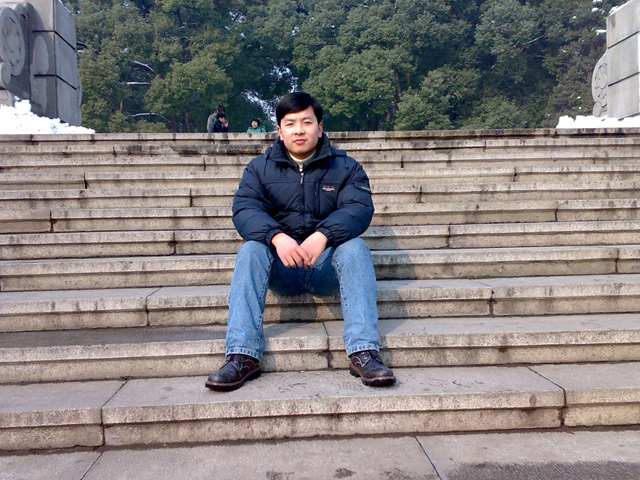 文件 : <FONT COLOR='red'>20080129(公园门口).jpg</FONT> <BR> 尺寸 : <FONT COLOR='blue'>640 X 480</FONT> 像素 <BR> 格式 : <FONT COLOR='green'>.jpg</FONT> <BR> 大小 : <FONT COLOR='green'>216.25</FONT> KB